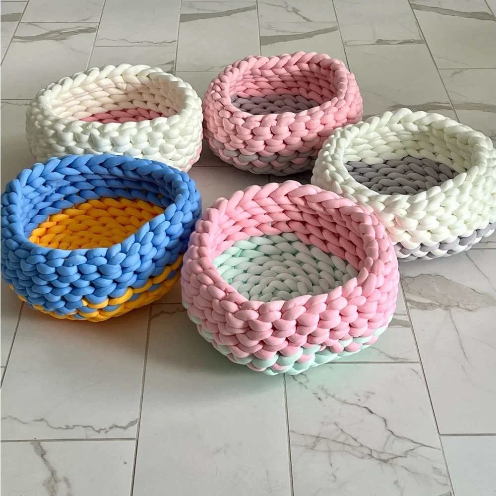 Handwoven 2-color Spacious Machine Washable Pet Baskets - 20 inches diameter